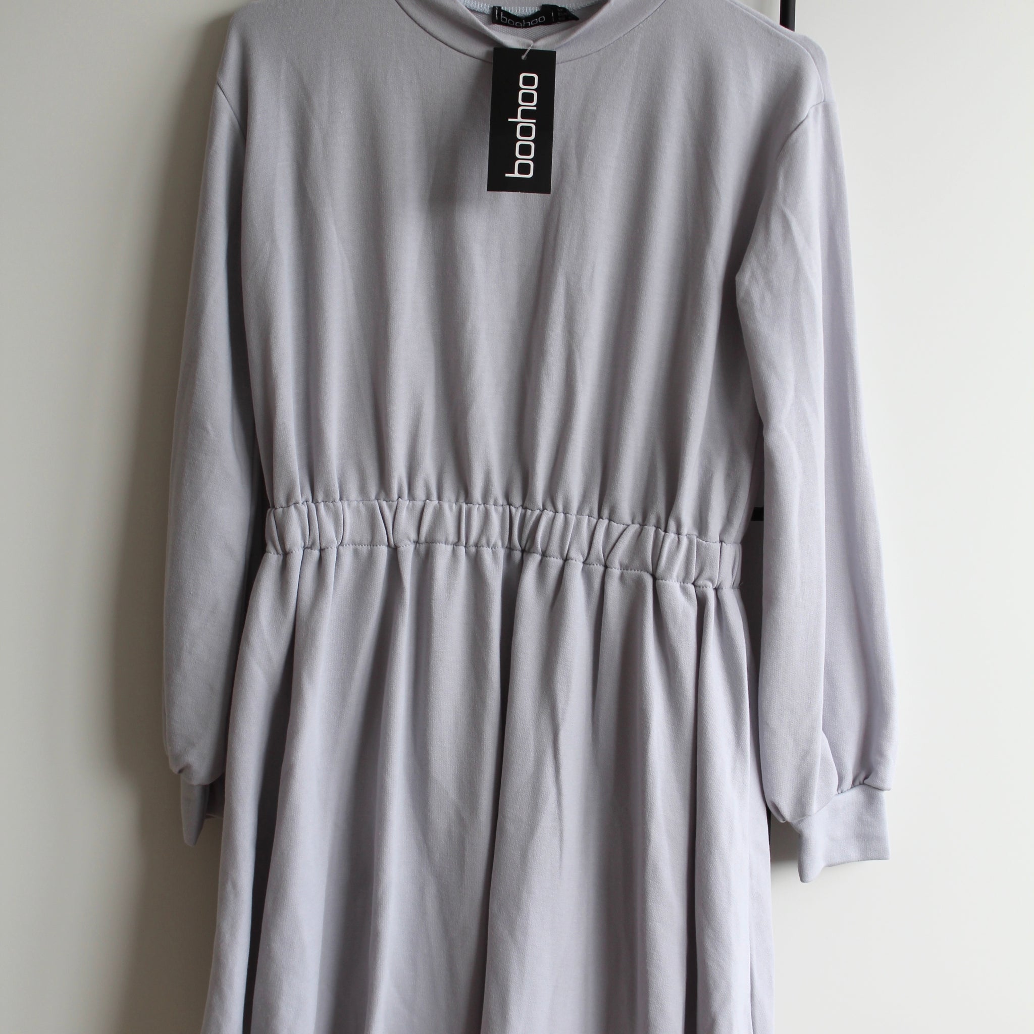 Neveah Skater Dress fra Boohoo - str. 38