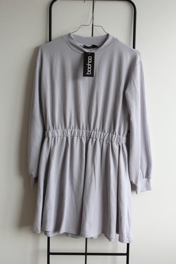 Neveah Skater Dress fra Boohoo - str. 38