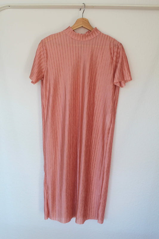 Jose t-neck dress fra Pieces - str. S