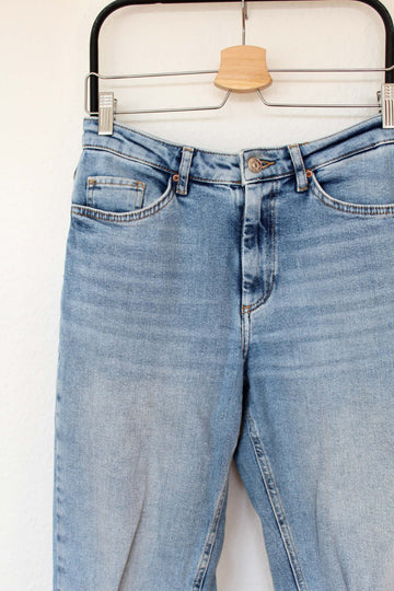 Veneda mom jeans fra Only - str. S