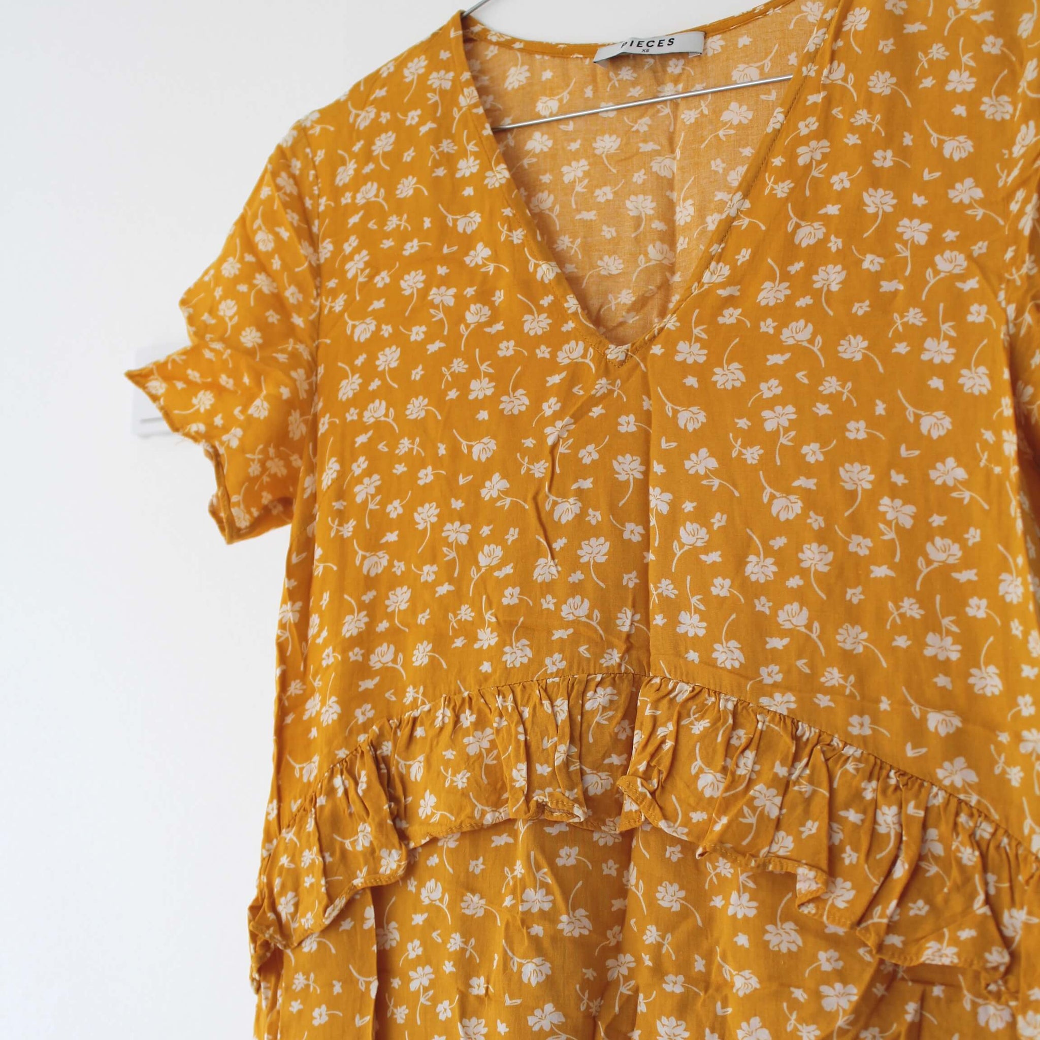 Line dress fra Pieces - str. XS